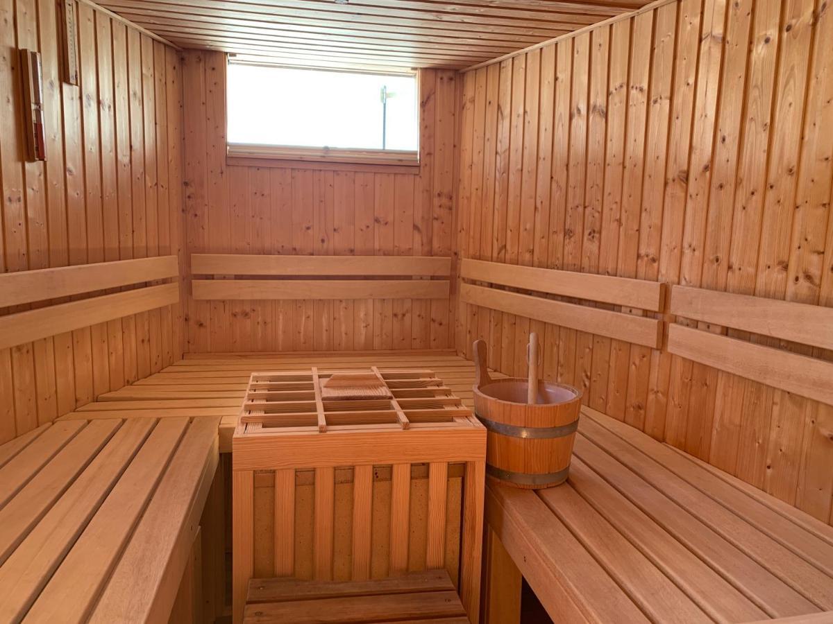 Ferienhaus bei den Kreidefelsen - Ihr Zuhause auf Rügen Lohme Exterior foto